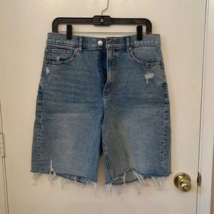 Express Bermuda Super high rise short